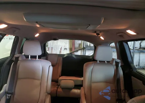 2021 Honda Odyssey Touring z USA, uszkodzony, nr VIN 5FNRL6H84MB009125